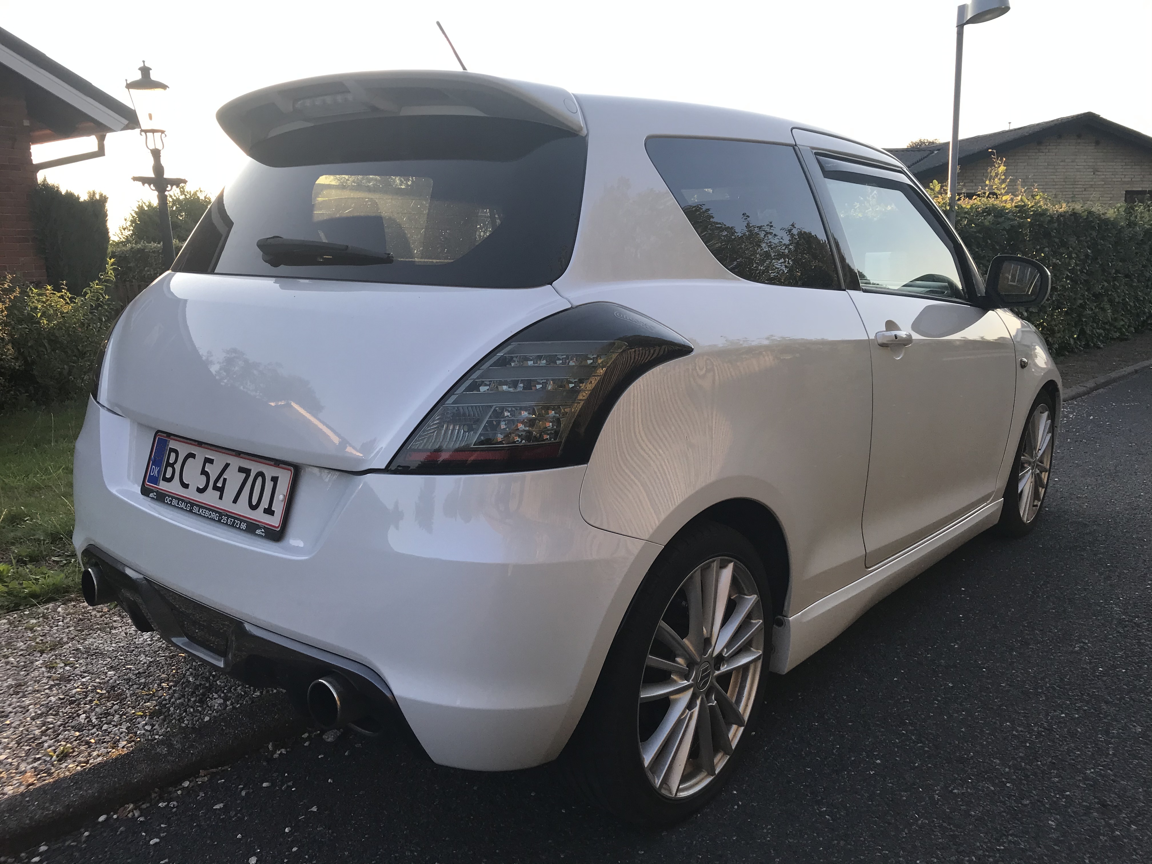 Hvid Suzuki Swift fra 2012