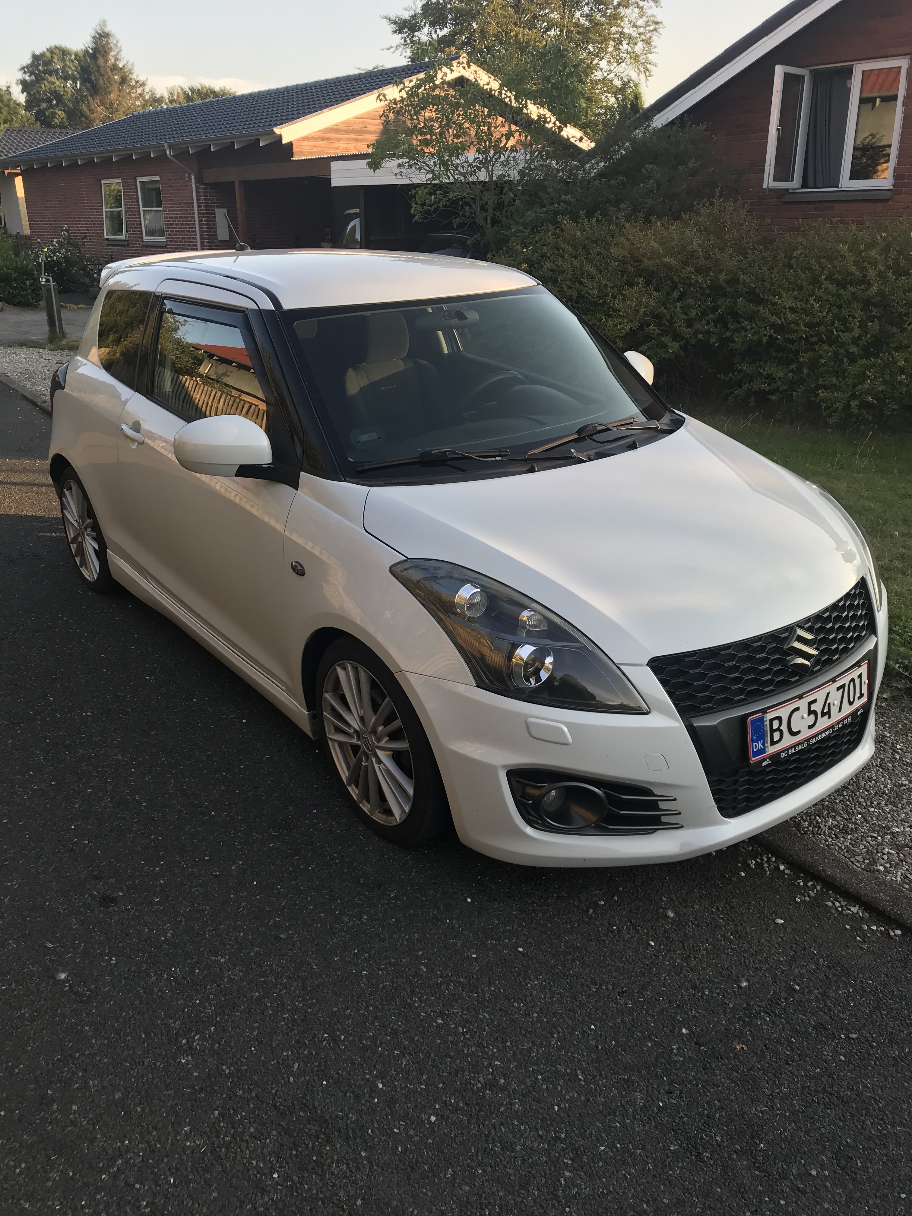 Hvid Suzuki Swift fra 2012