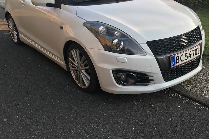 Hvid Suzuki Swift fra 2012