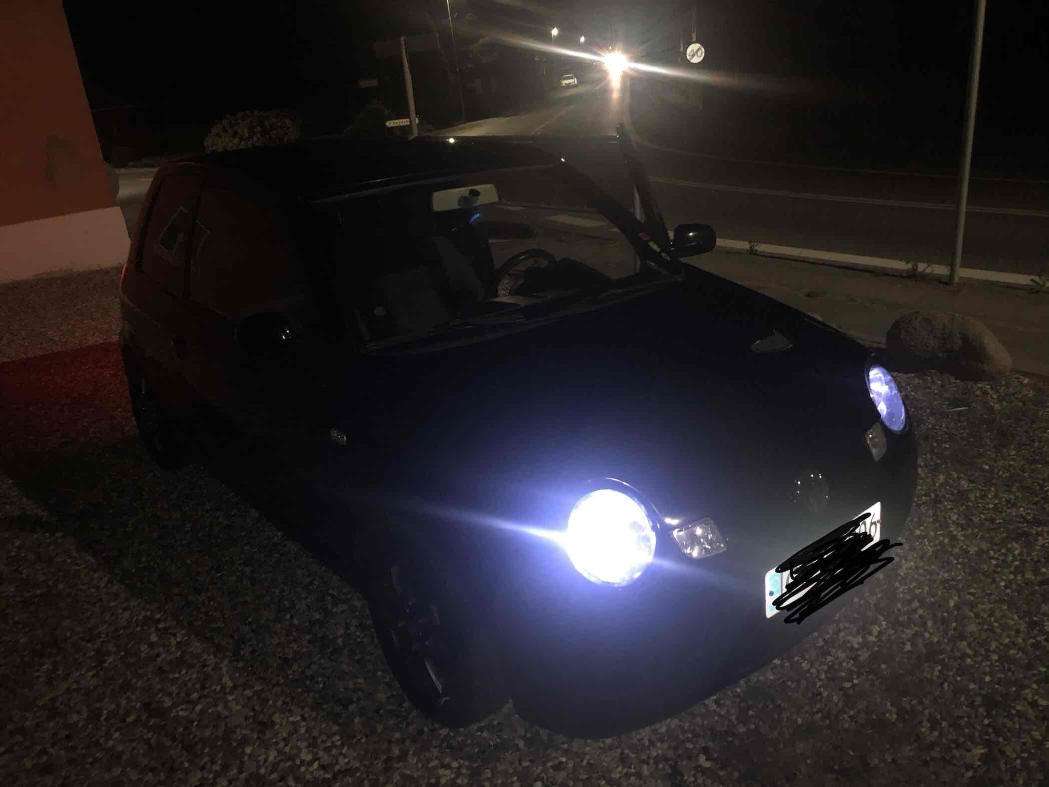 Sort VW Lupo fra 2004
