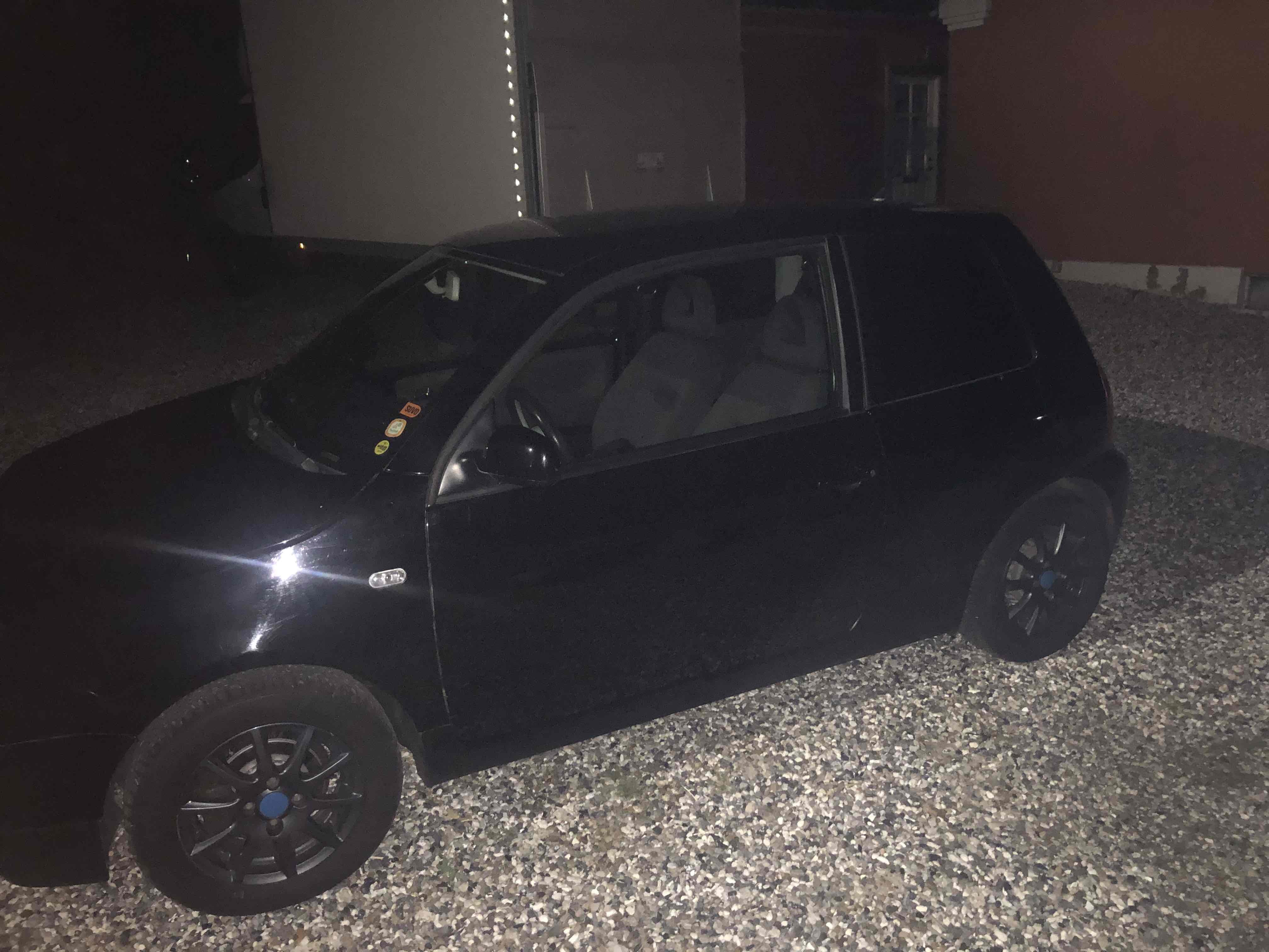 Sort VW Lupo fra 2004
