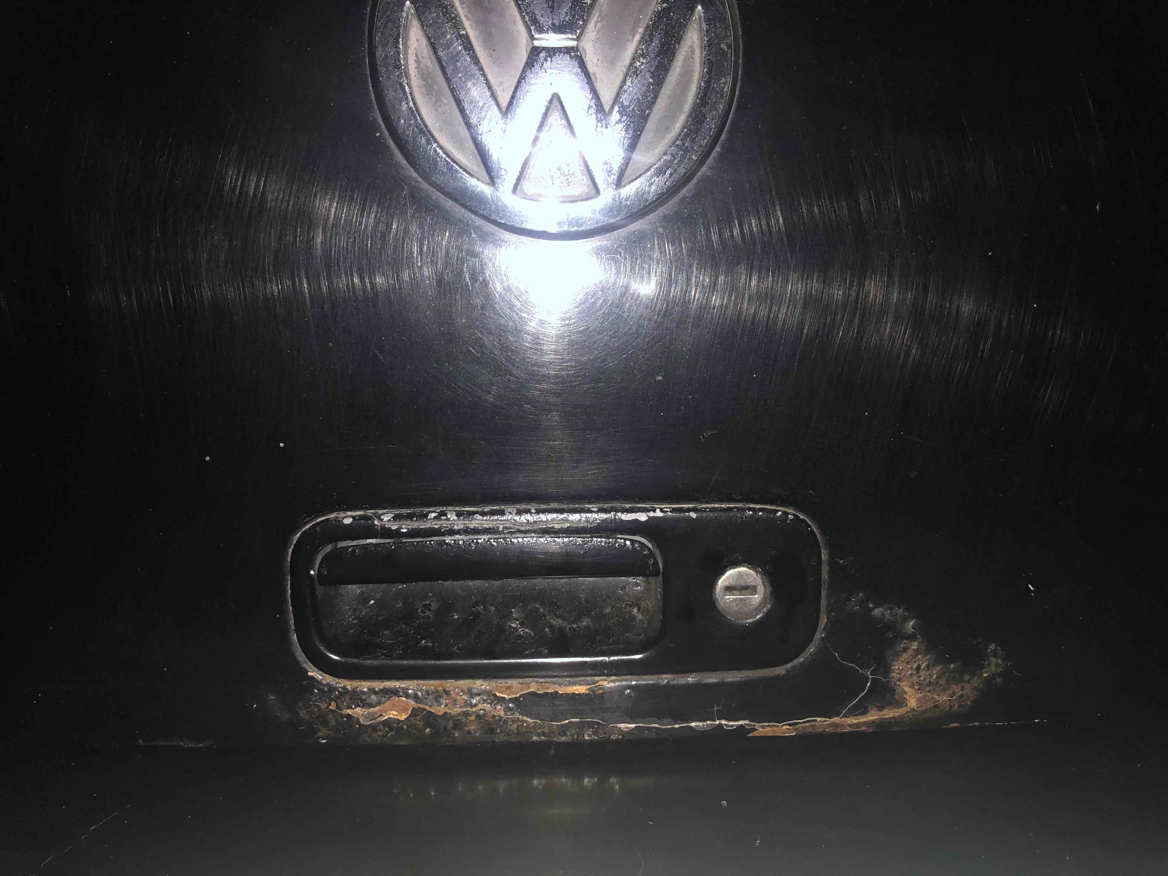 Sort VW Lupo fra 2004