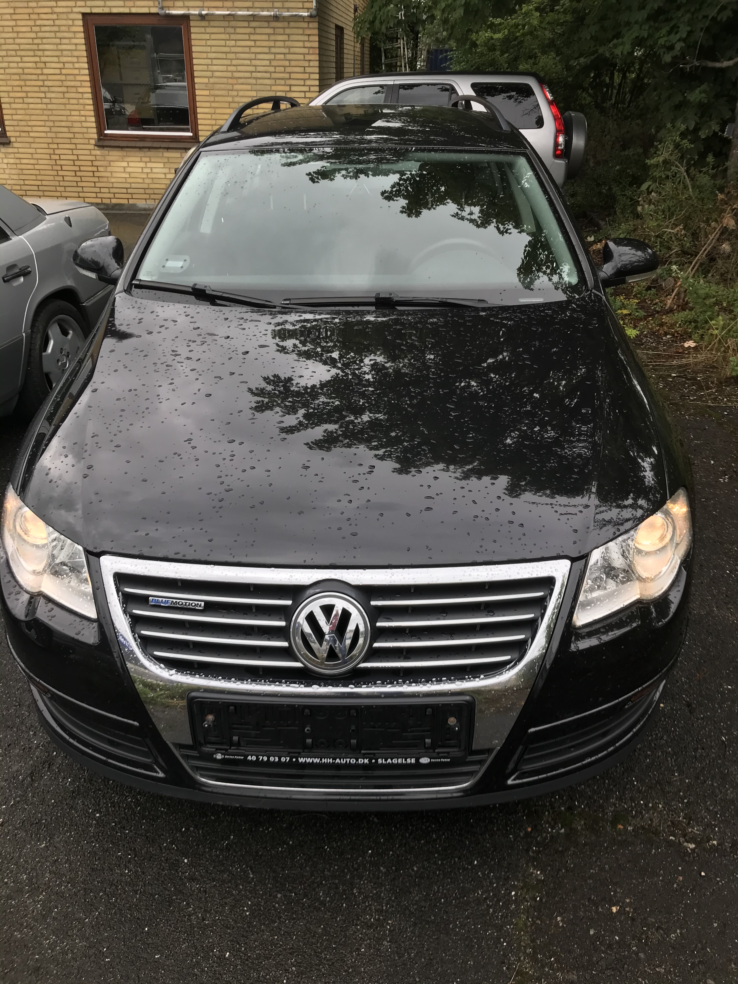 Sort VW Passat fra 2008