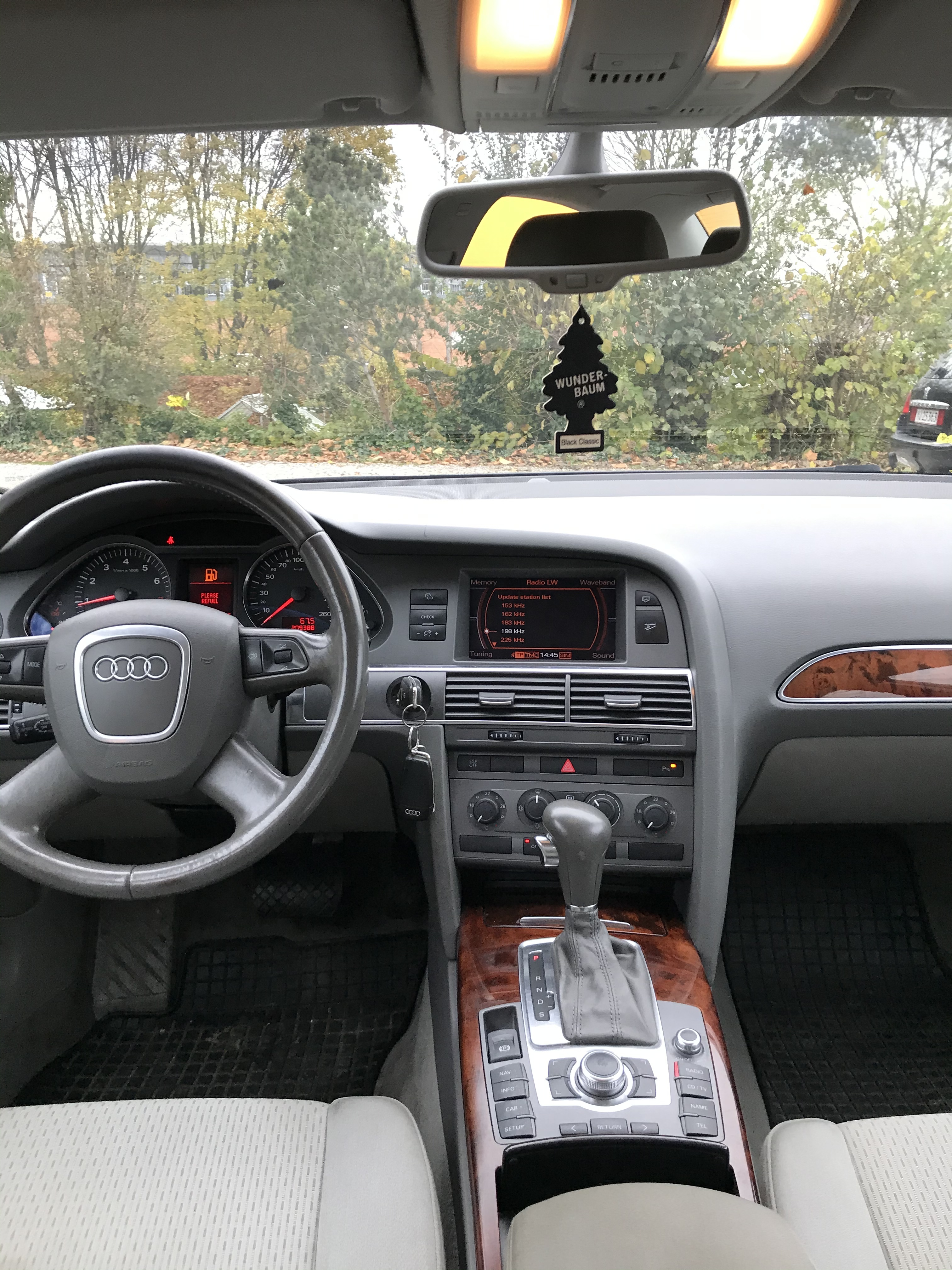 Sort Audi A 6 fra 2005