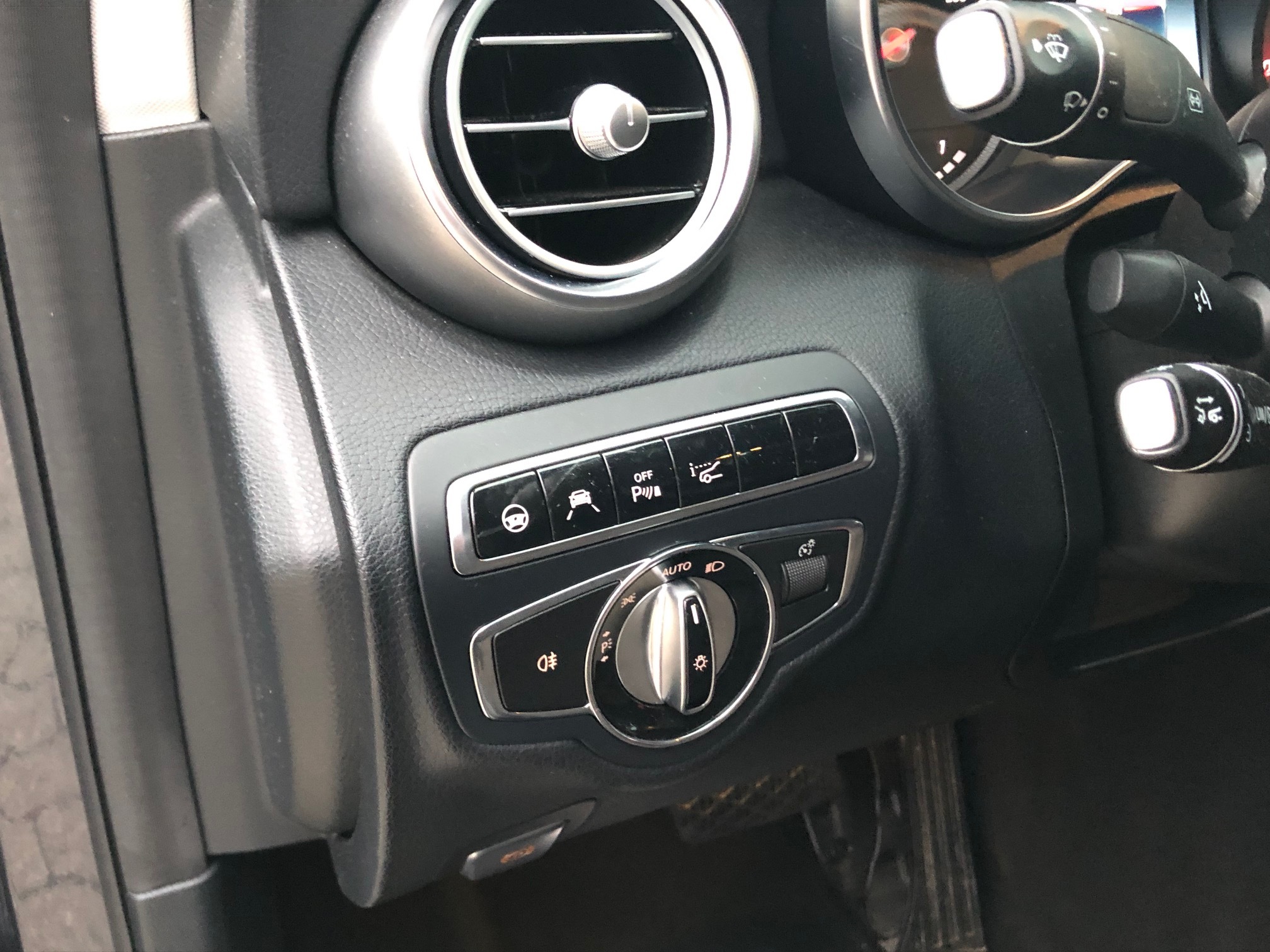Grå Mercedes C220 d fra 2014