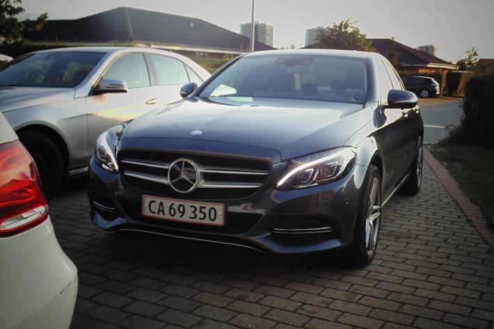Grå Mercedes C220 d fra 2014