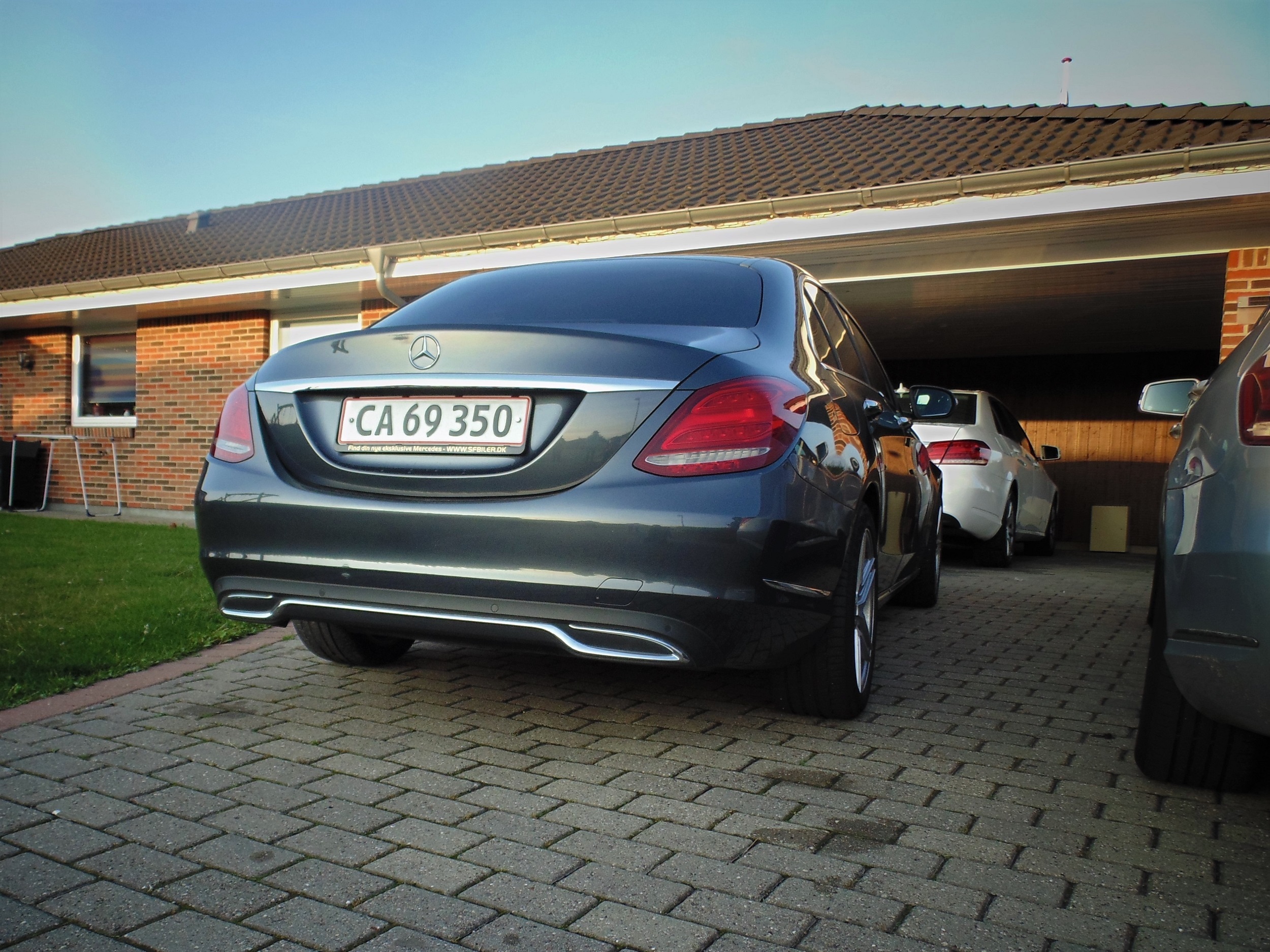 Grå Mercedes C220 d fra 2014