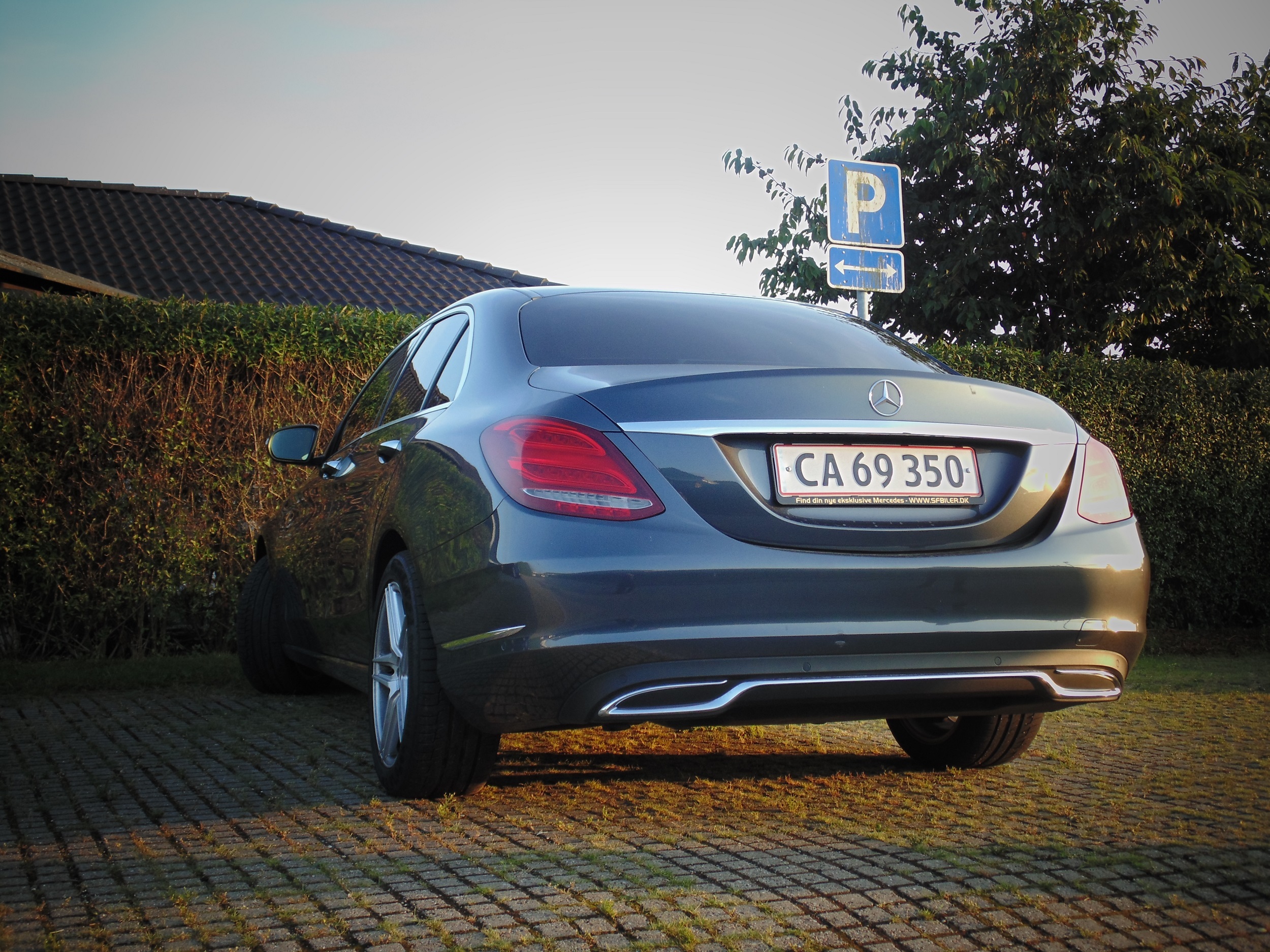 Grå Mercedes C220 d fra 2014
