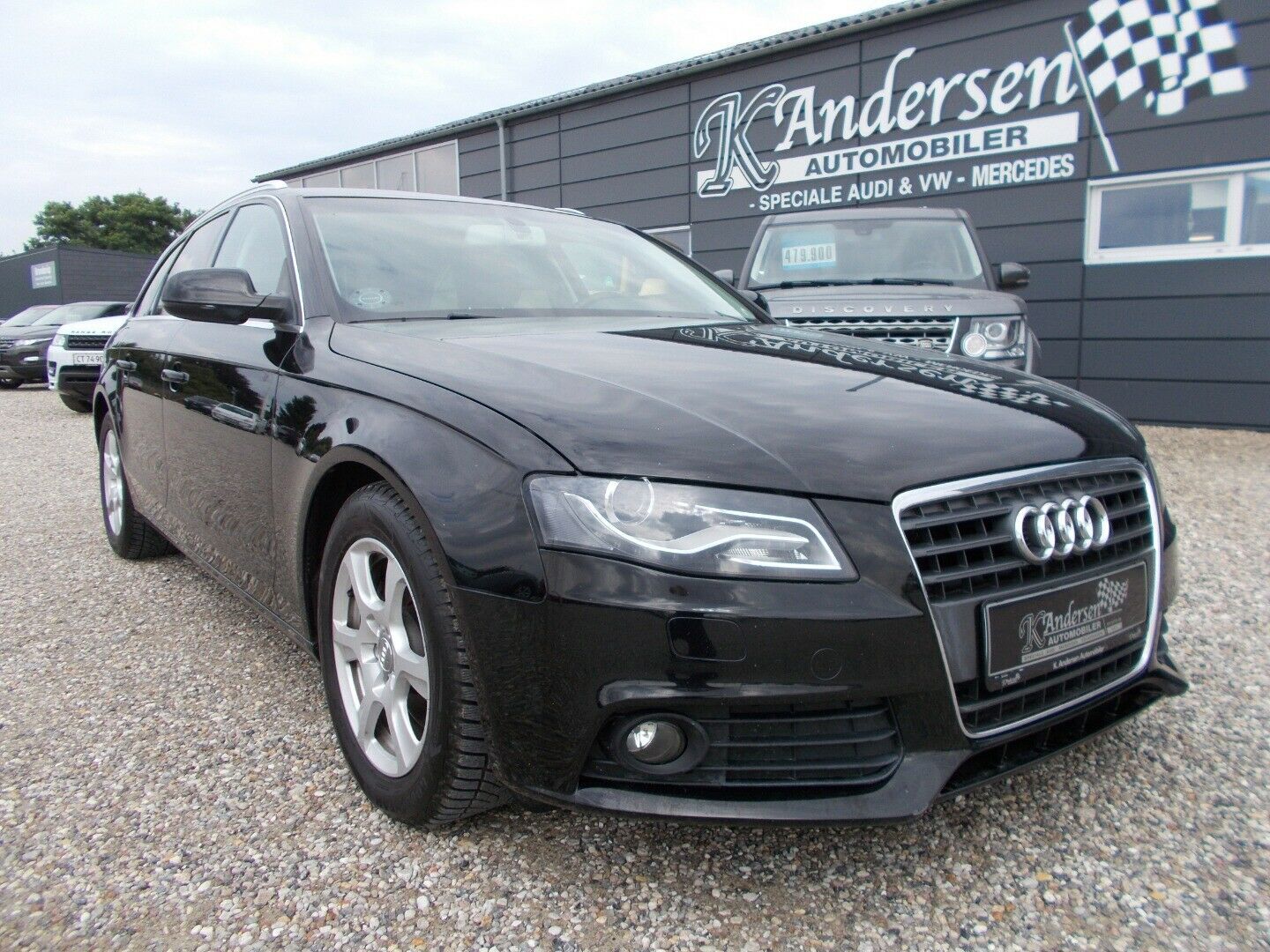 Grå Audi A4 fra 2012