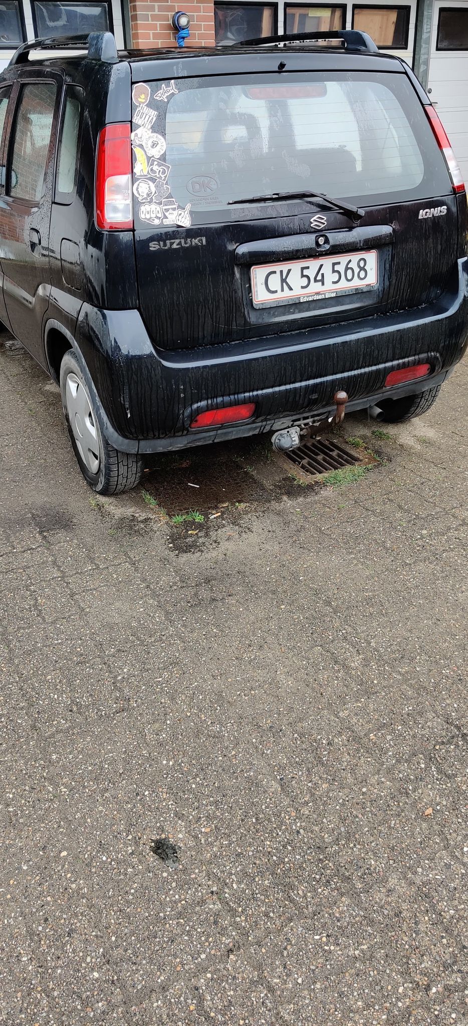 Sort Suzuki Ignis fra 2002