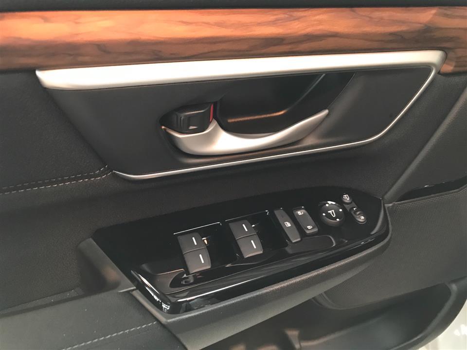 Hvid Honda CR-V fra 2019
