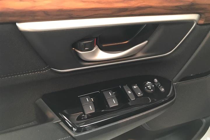 Hvid Honda CR-V fra 2019