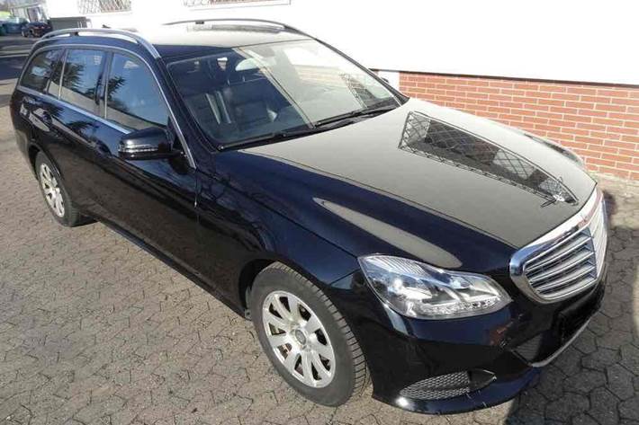 Sort Mercedes E200 fra 2016