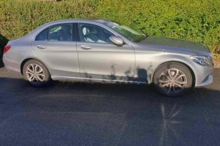 Grå Mercedes C220 fra 2014