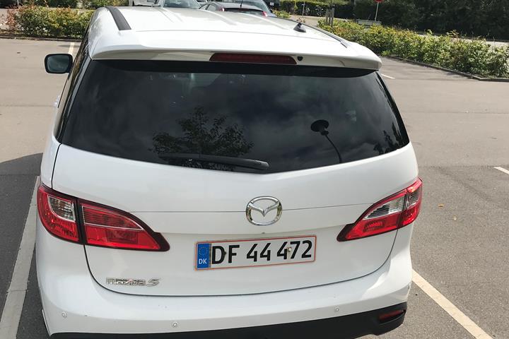Hvid Mazda 5 fra 2011