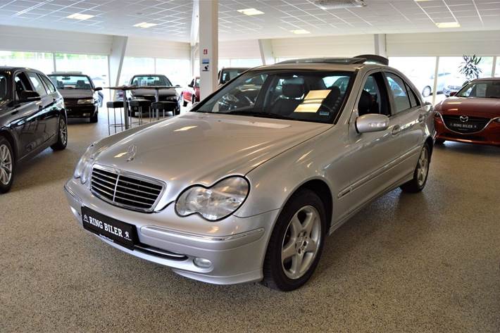 Grå Mercedes C240 fra 2000