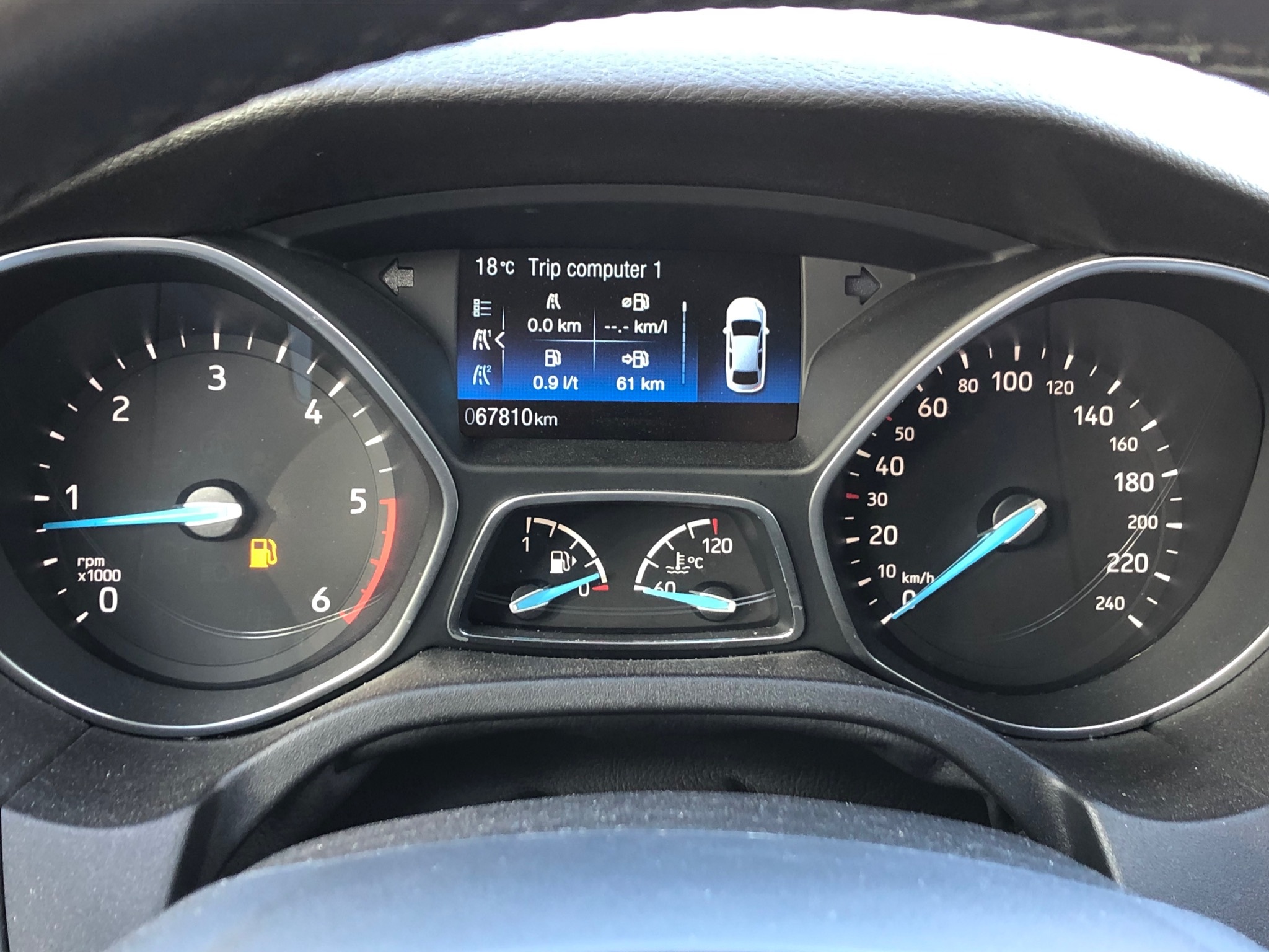 Grå Ford Focus fra 2017