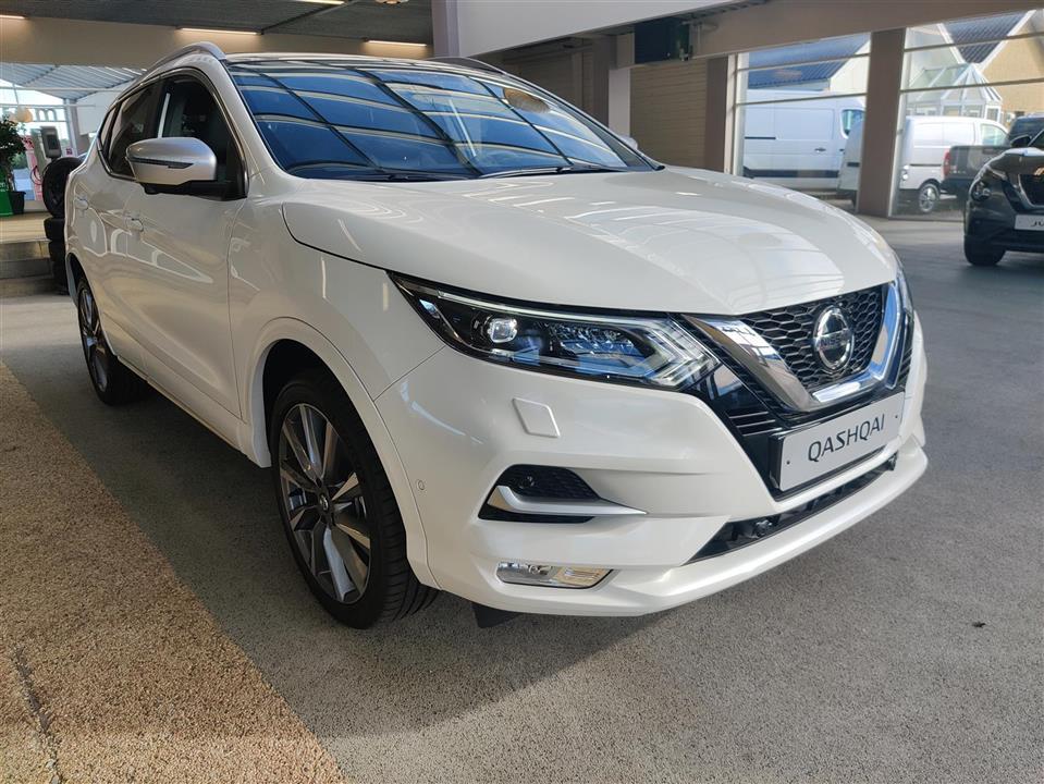 Hvid Nissan Qashqai fra 2020