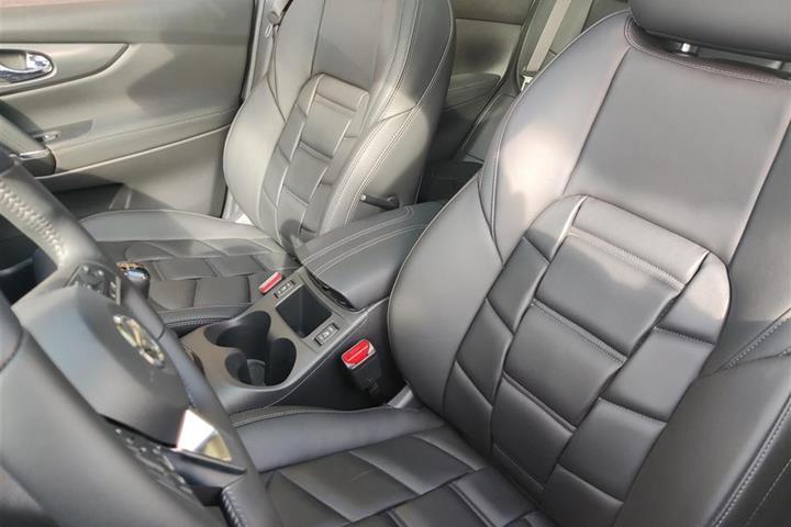 Hvid Nissan Qashqai fra 2020