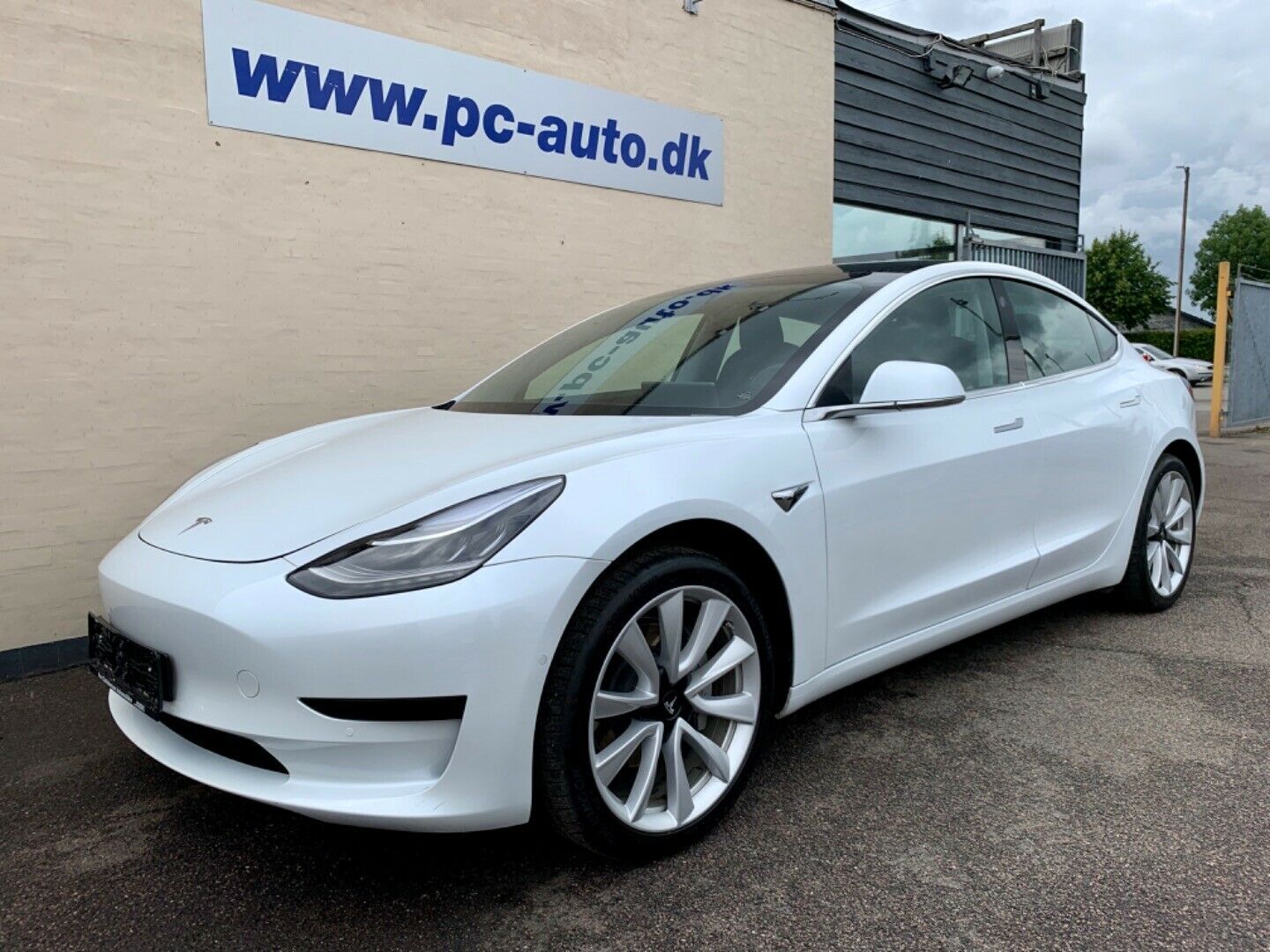 Guide til Tesla Model 3 Standard Range Plus (Årgang 04/2019 - 11/2019)