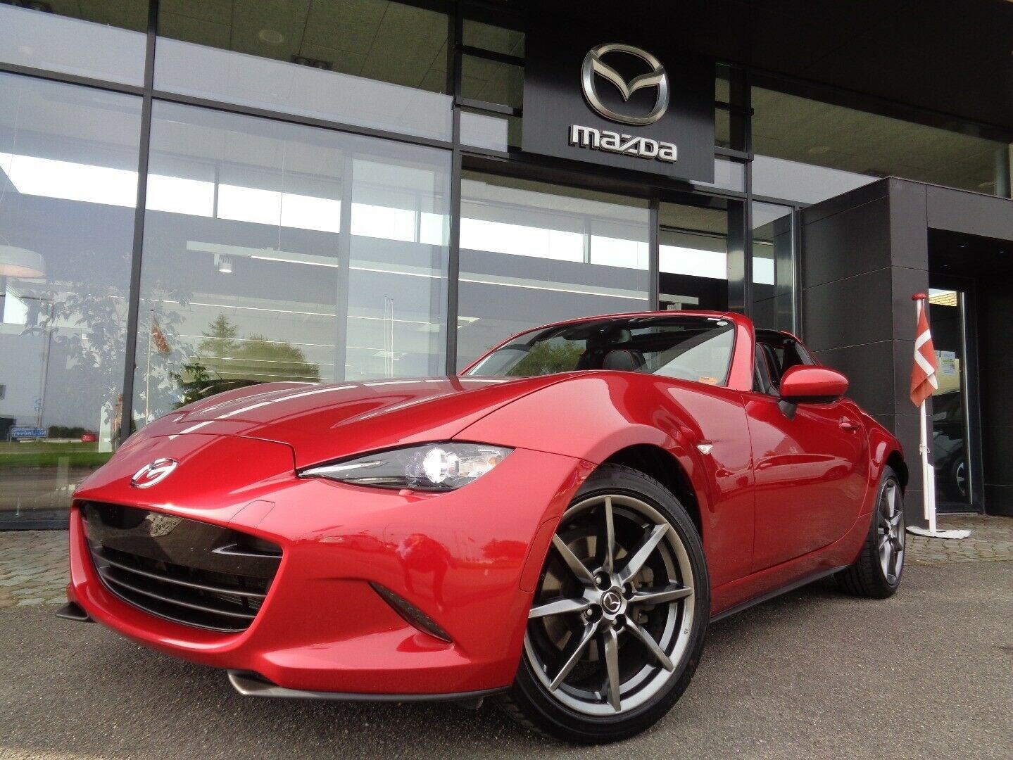 Guide til Mazda MX-5 2.0 SKYACTIV-G 184 Sports-Line (Årgang 08/2018 - 06/2019)