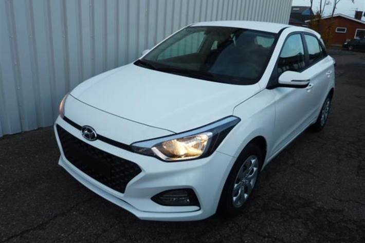 Hvid Hyundai i20 fra 2020