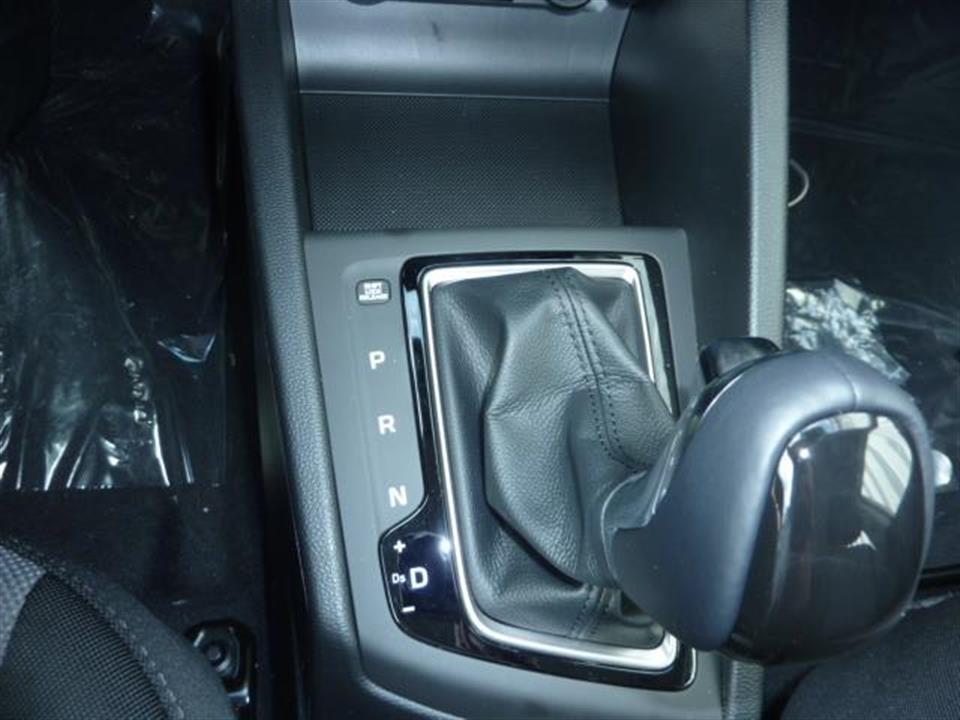 Hvid Hyundai i20 fra 2020