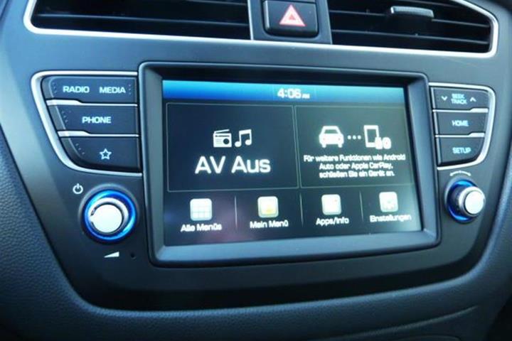 Hvid Hyundai i20 fra 2020