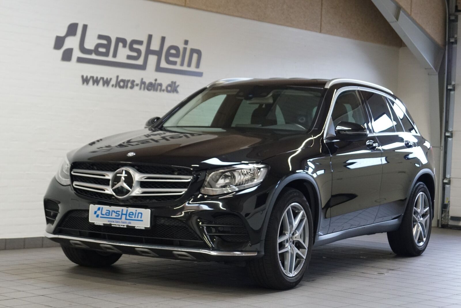Sort Mercedes GLC220 d fra 2017