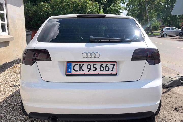 Hvid Audi A3 Sportback fra 2012