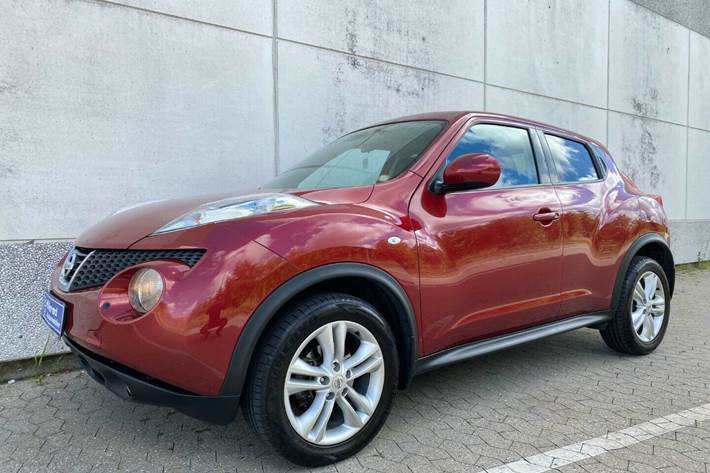 Grå Nissan Juke fra 2012