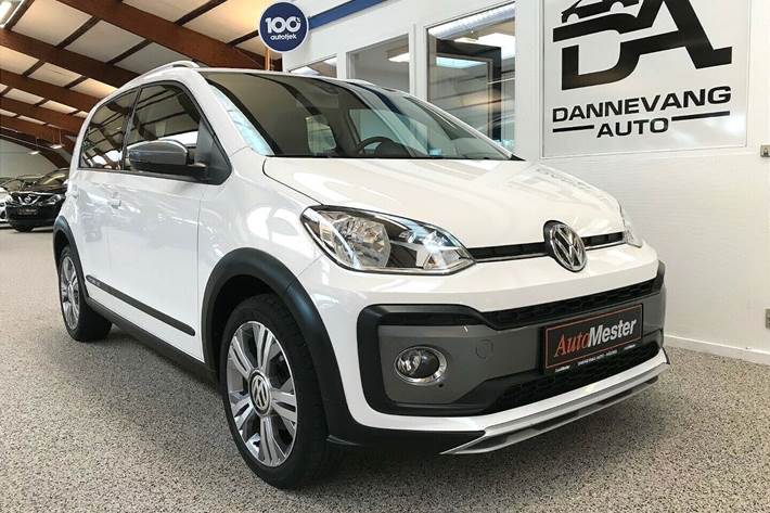 Hvid VW Up! Cross fra 2017