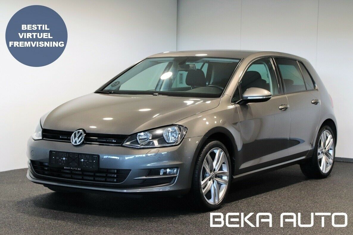 Beige VW Golf VII fra 2016