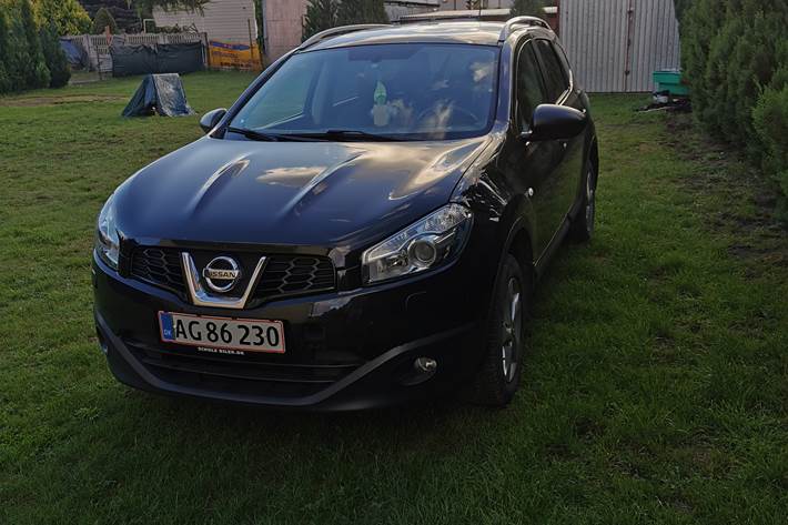 Sort Nissan Qashqai+2 fra 2012