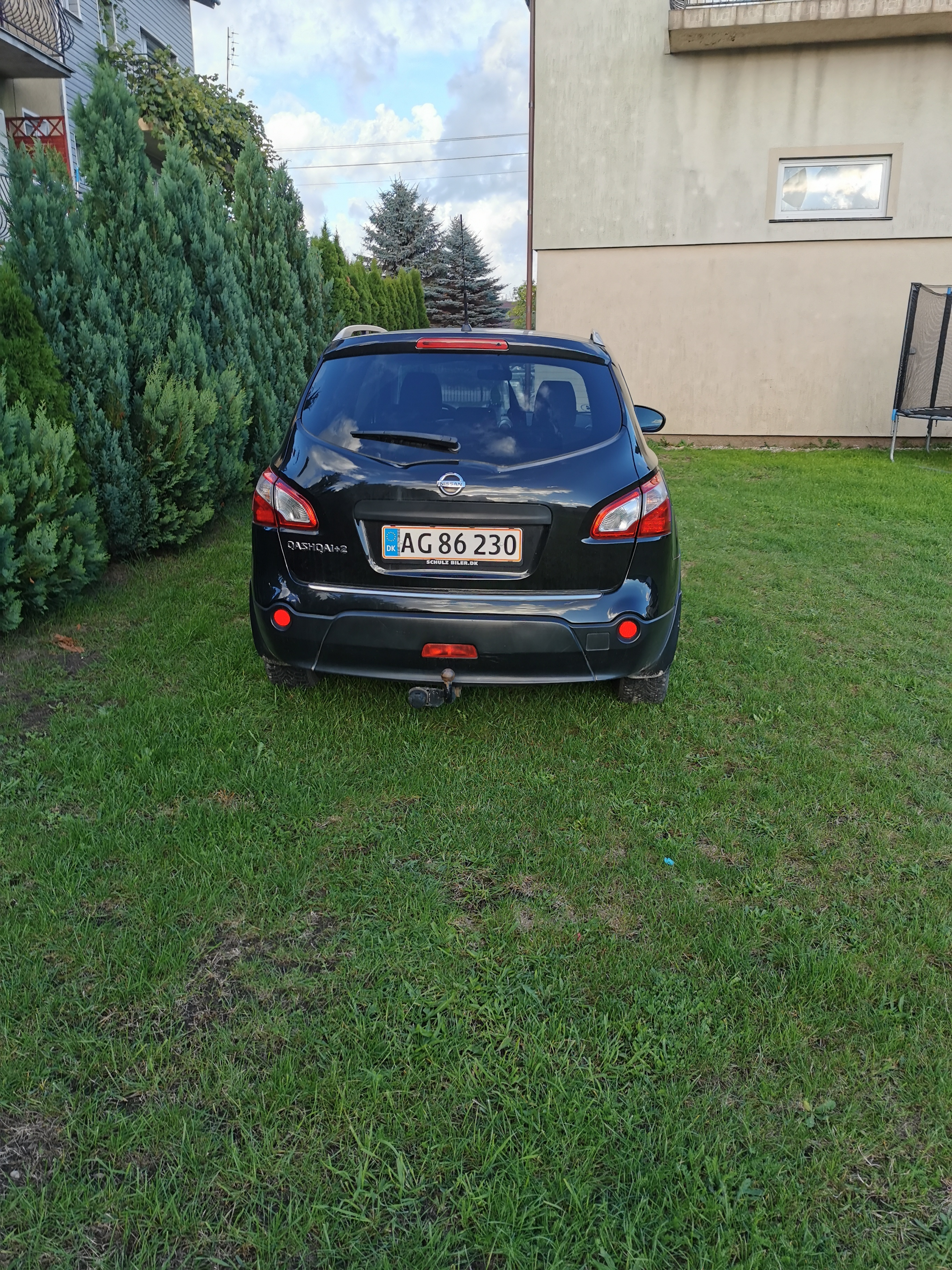 Sort Nissan Qashqai+2 fra 2012