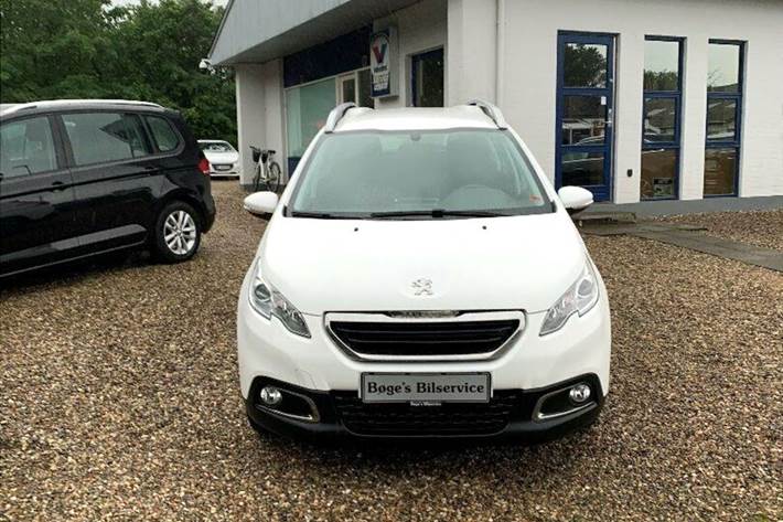 Hvid Peugeot 2008 fra 2014