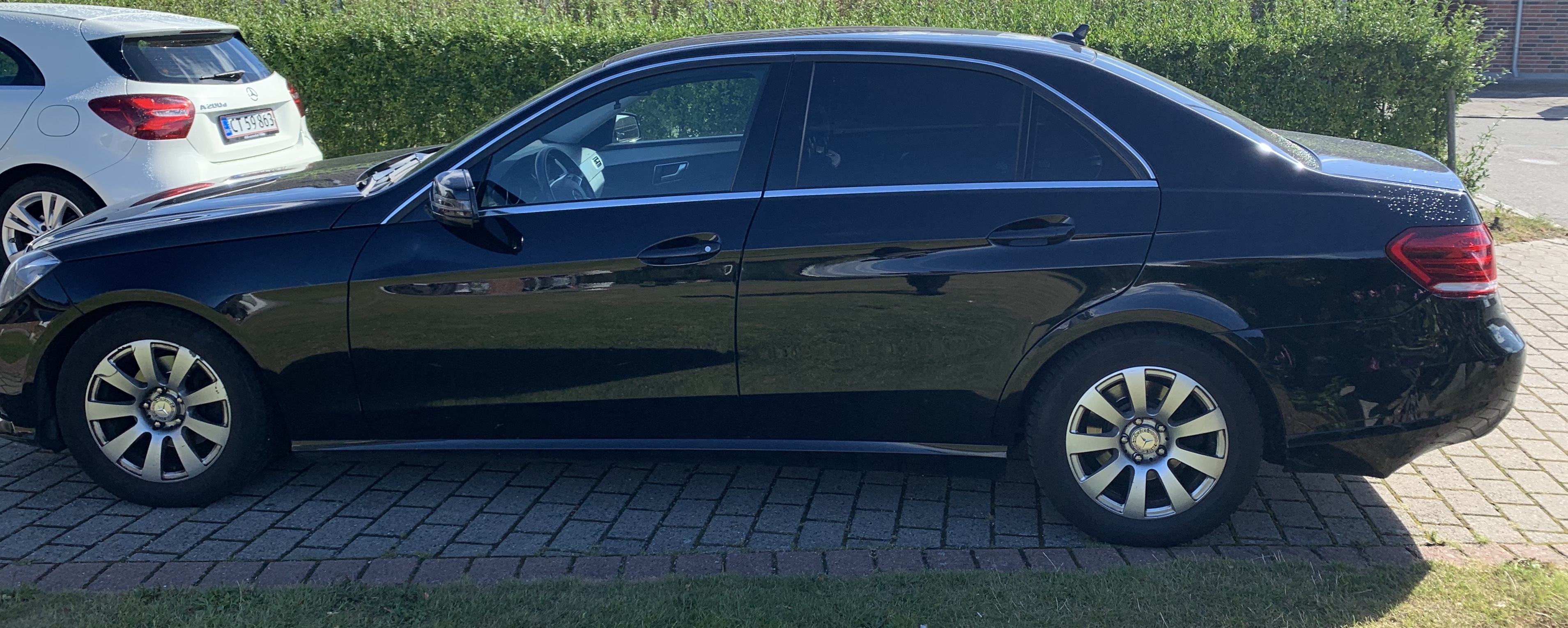 Sort Mercedes 200 E fra 2015