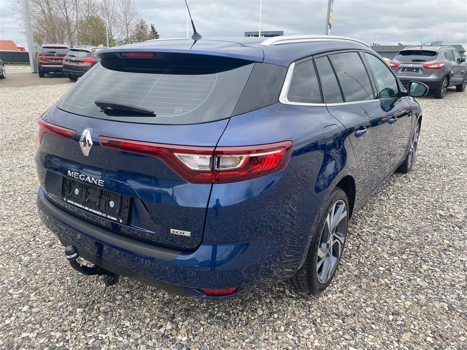 Blå Renault Mégane fra 2018