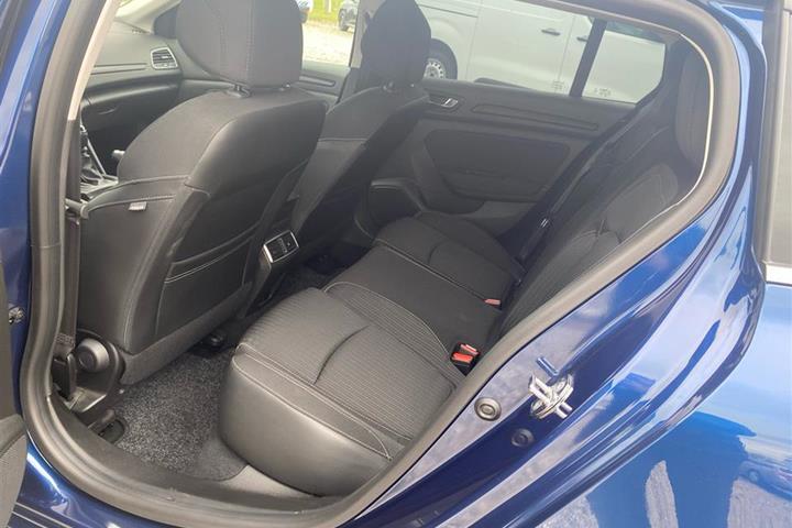 Blå Renault Mégane fra 2018