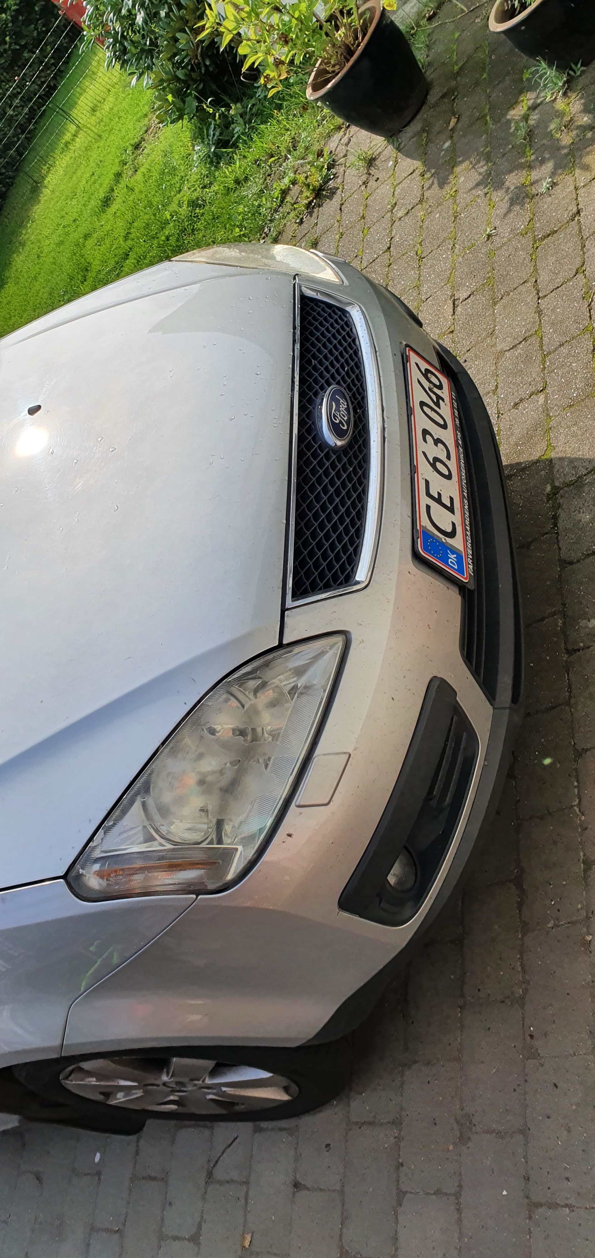 Sølv Ford Focus C-MAX fra 2004