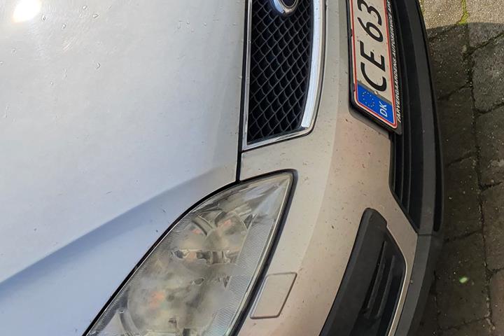 Sølv Ford Focus C-MAX fra 2004