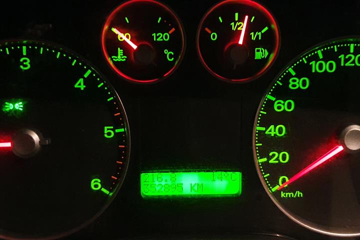 Sølv Ford Focus C-MAX fra 2004