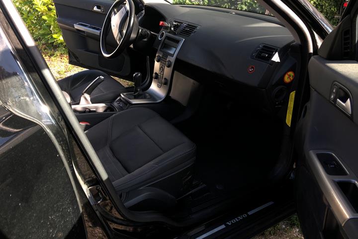 Sort Volvo V50 fra 2005
