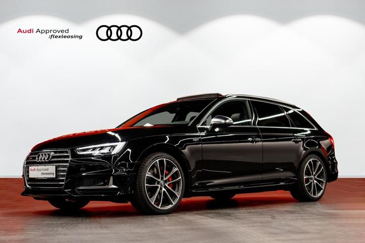 Grå Audi S4 fra 2017
