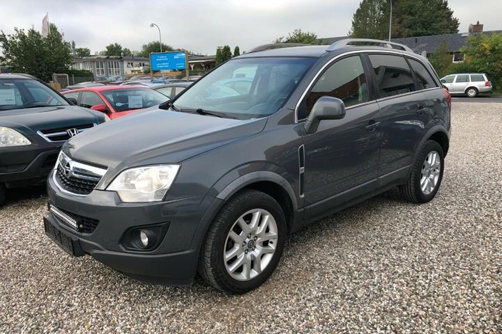 Grå Opel Antara fra 2013