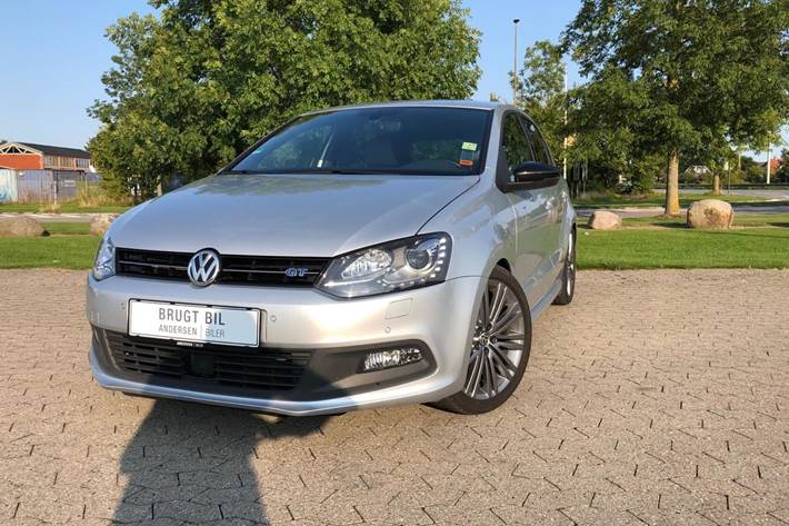 Sølv VW Polo fra 2017