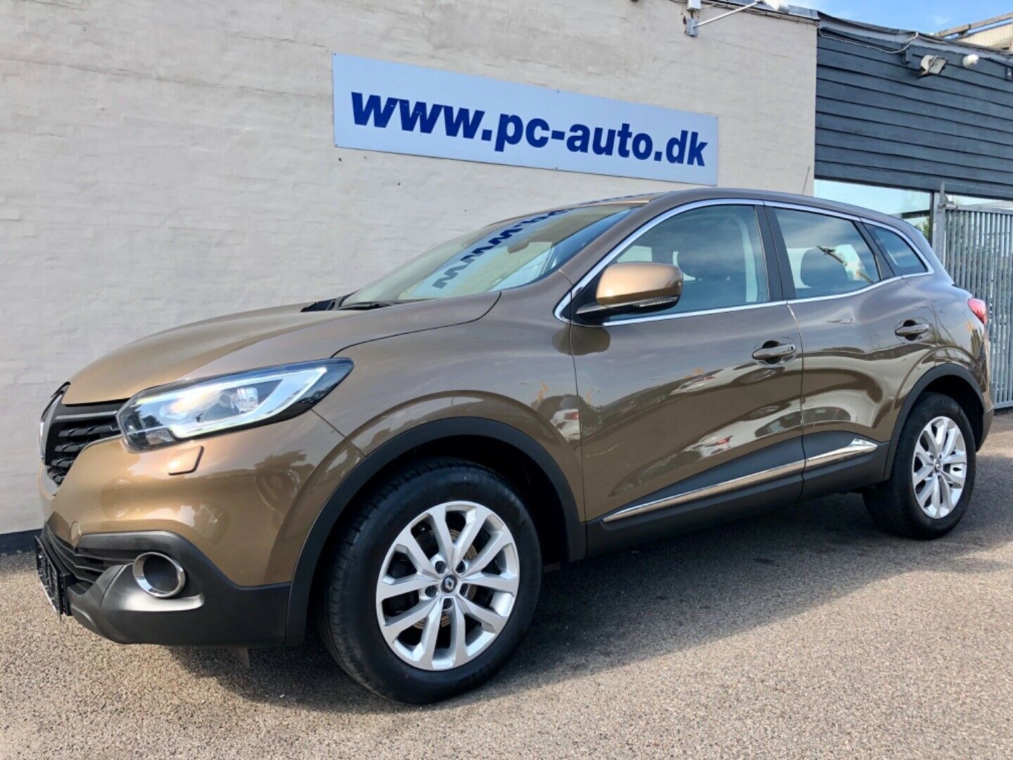 Brun Renault Kadjar fra 2017