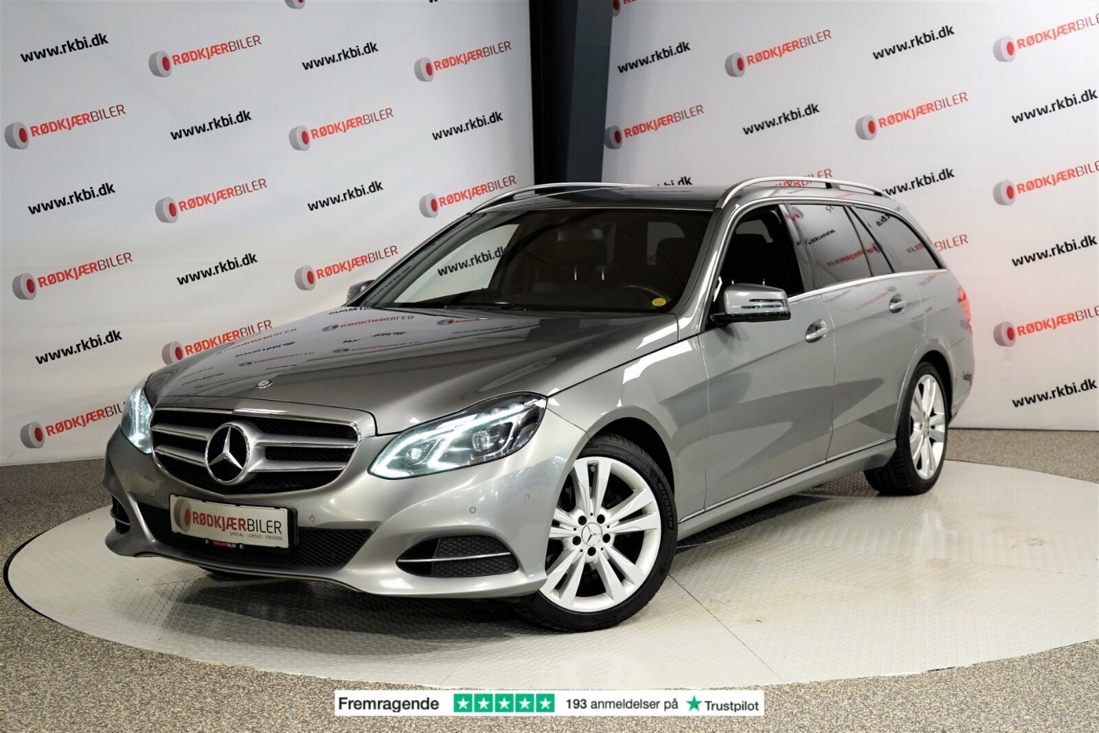 Grå Mercedes E220 fra 2013