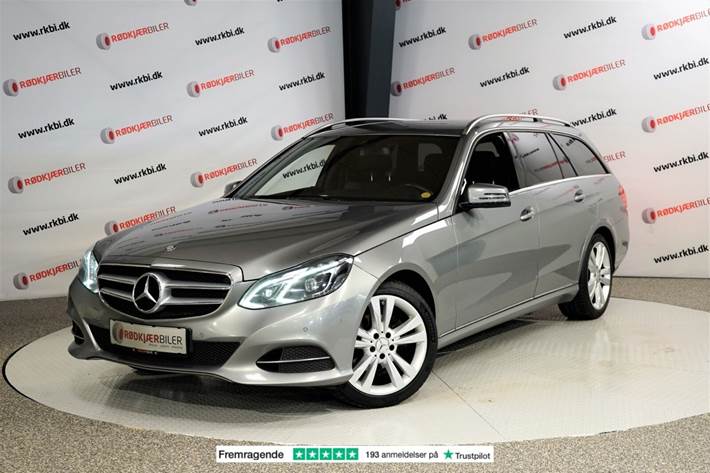 Grå Mercedes E220 fra 2013