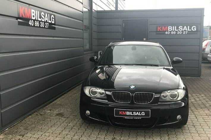 Sort BMW 118d fra 2008